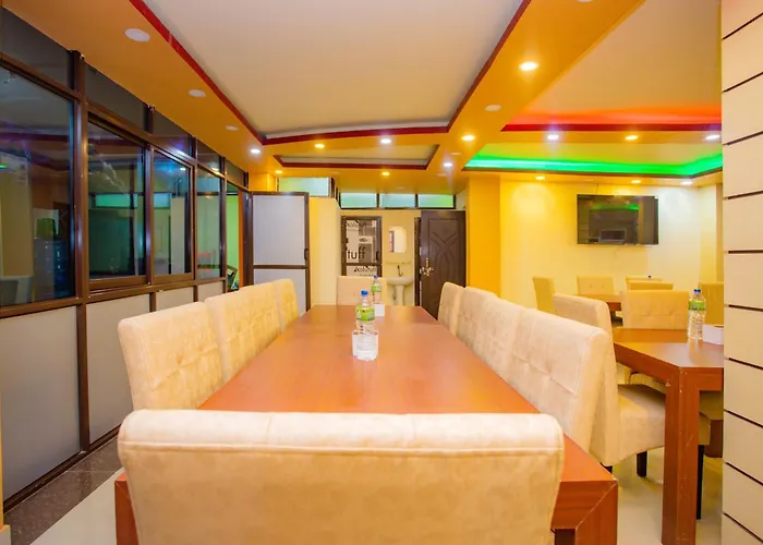 Hotel Oyo 589 Trimurti 3*